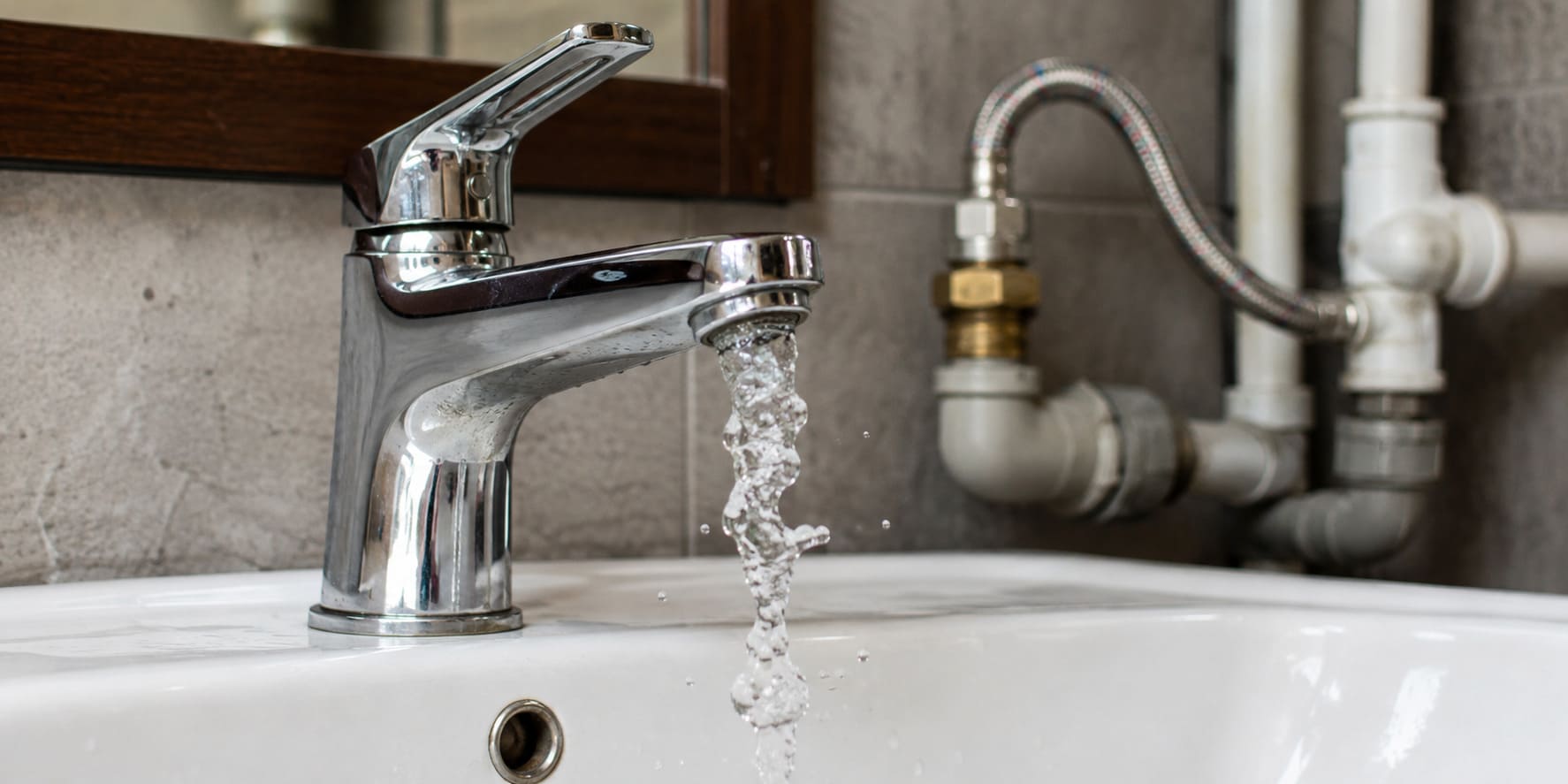 aire en las tuberías de agua
