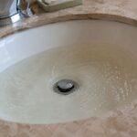 lavabo traga lento